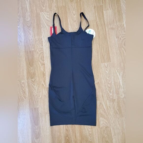 SPANX | *NEW* SmartGrip Open-Bust Full Slip - [XS, Very Black] - Picture 4 of 13